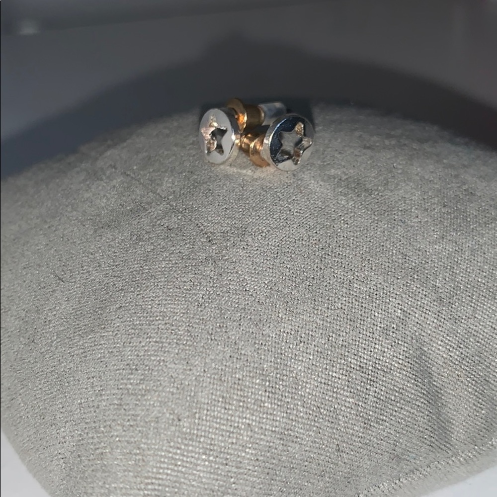 Circle star earrings